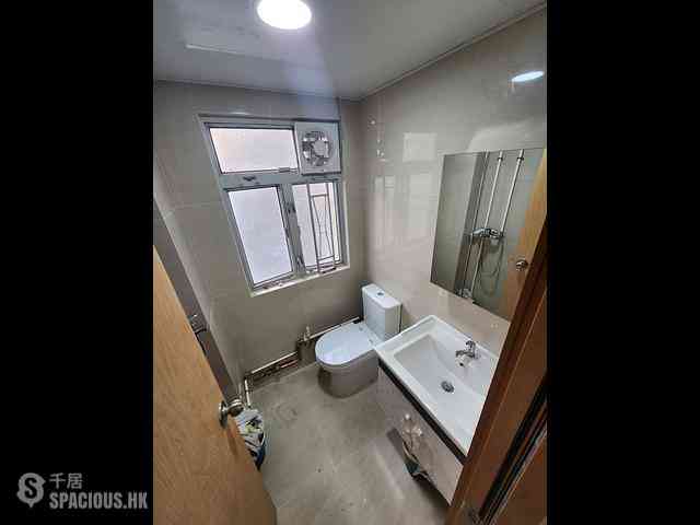 Sai Ying Pun - 30, Eastern Street 11