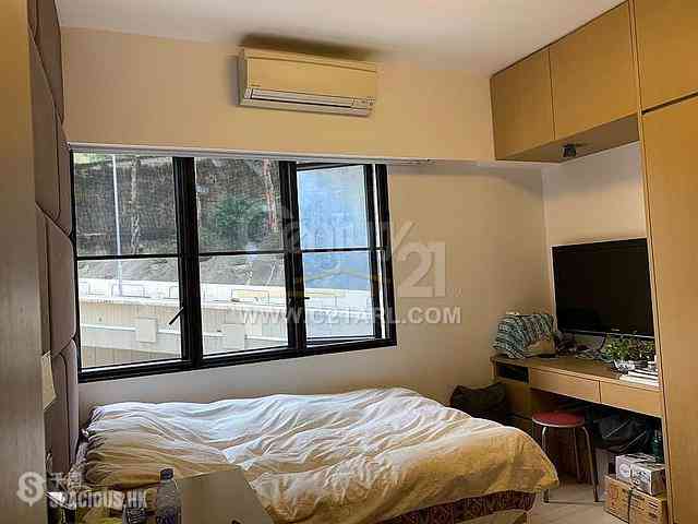 Pok Fu Lam - Baguio Villa Block 34 07