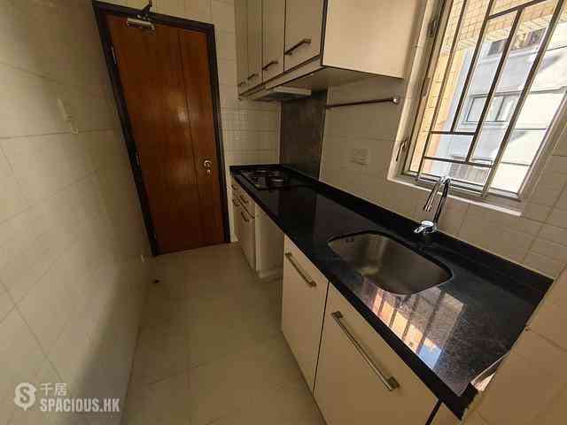 Sai Ying Pun - Tung Ming Court 04