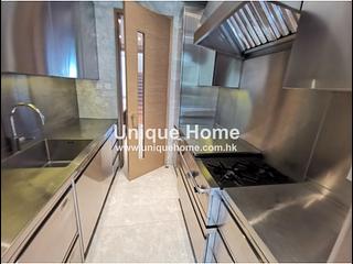 The Peak - 7-15 Mount Kellett Road 15