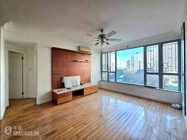 Tung Chung - Caribbean Coast Phase 1 Monterey Cove 03