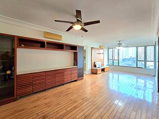 Tung Chung - Caribbean Coast Phase 1 Monterey Cove 04