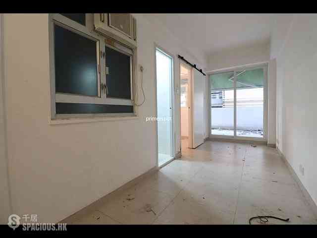 Central - 16-18, Kau U Fong 01