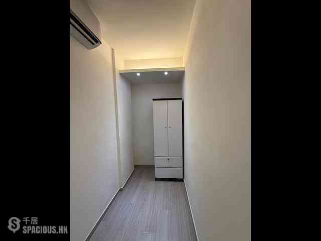 Mong Kok - Wing Wah Building 14