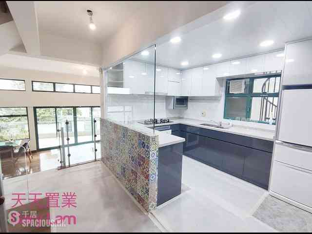 Clear Water Bay - Little Palm Villa 17