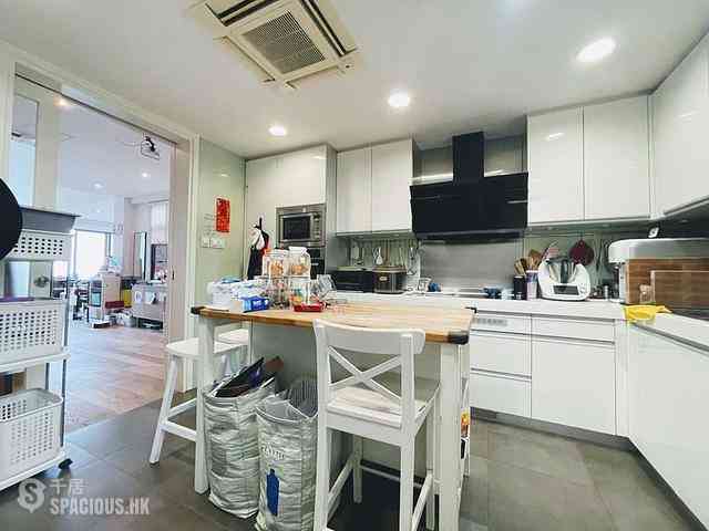 Repulse Bay - Ridge Court Block C-D 08