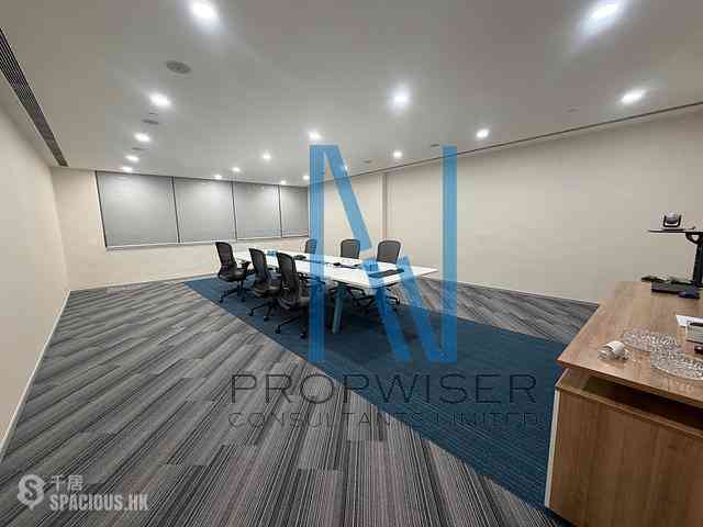 Wan Chai - Bank of East Asia Harbour View Centre 05
