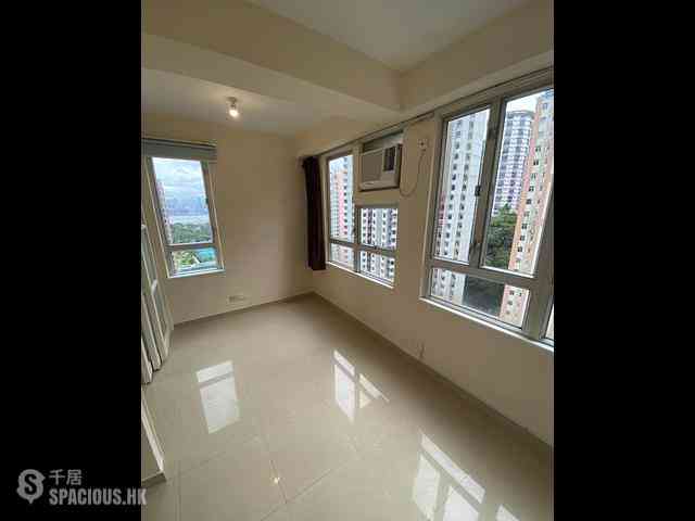 Tai Hang - Rich Building 04