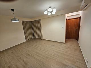 Kennedy Town - University Heights Block 1 03
