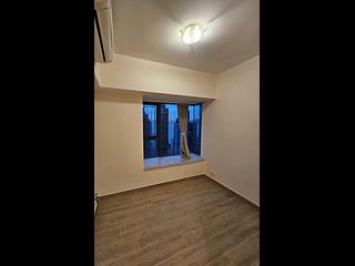 Kennedy Town - University Heights Block 1 06