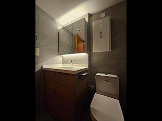 Kennedy Town - University Heights Block 1 10