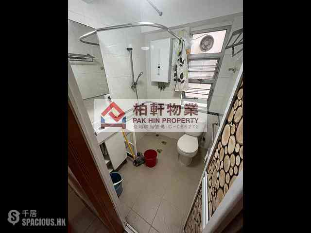 Quarry Bay - Lai Wah Mansion 07