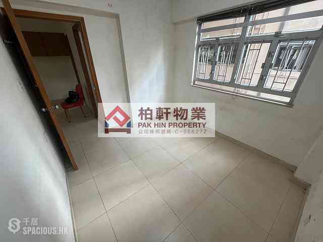 Quarry Bay - Lai Wah Mansion 04