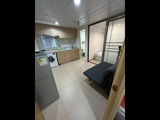 Sheung Wan - 70, Des Voeux Road West 02