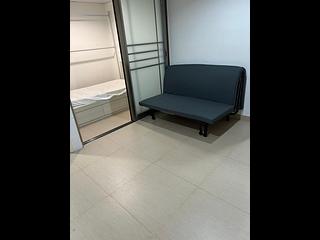 Sheung Wan - 70, Des Voeux Road West 05