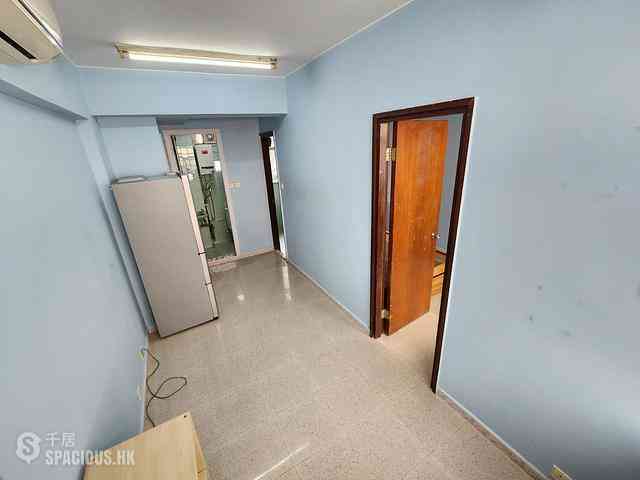 Sai Ying Pun - Tak Ming Lau 04