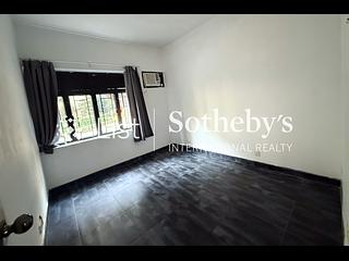 Mid Levels Central - Mackenny Court 07