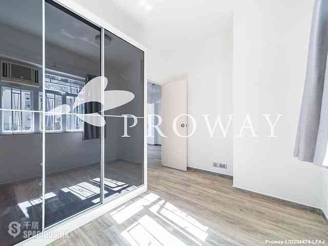 Sai Ying Pun - Standard Mansion 09