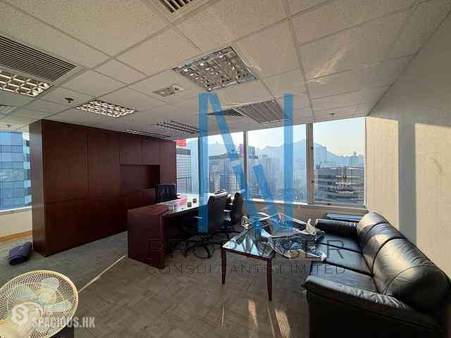Wan Chai - Convention Plaza Office Tower 05