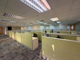 Wan Chai - Convention Plaza Office Tower 06