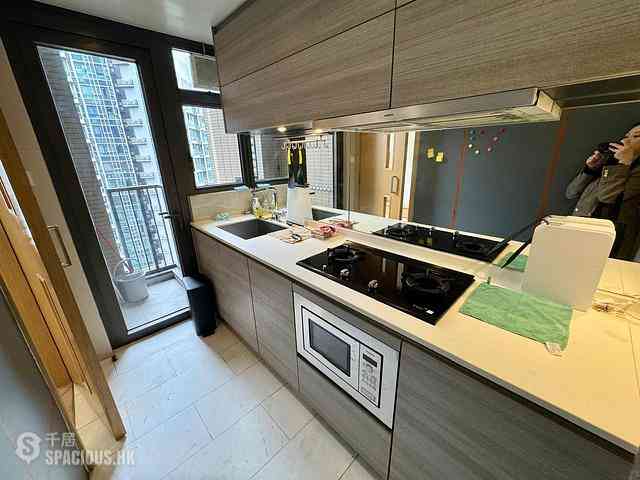 Tung Chung - The Visionary Tower 3 12