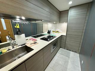 Tung Chung - The Visionary Tower 3 14