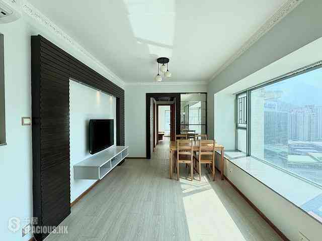 Tung Chung - Seaview Crescent Block 1 02