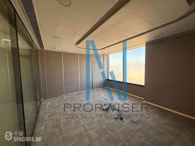 Wan Chai - Convention Plaza Office Tower 04