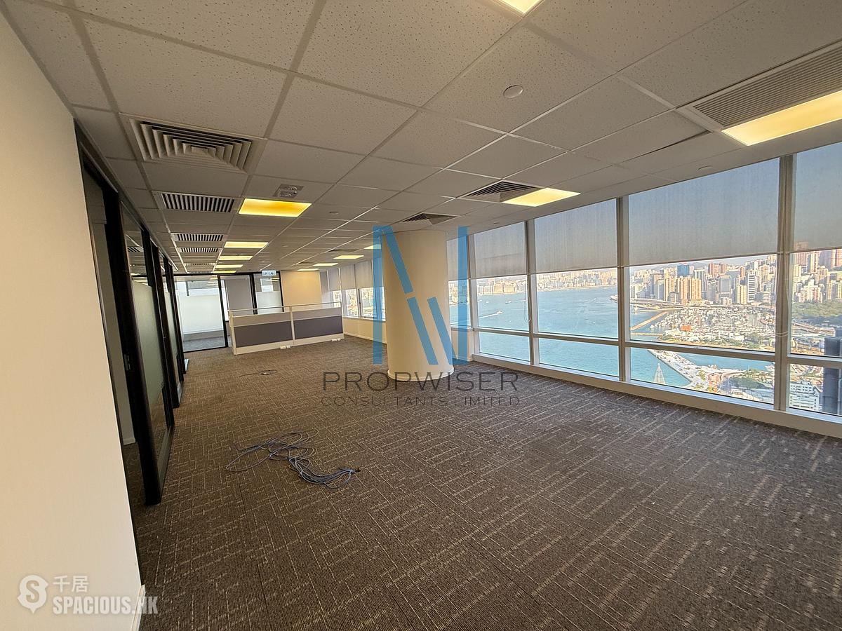 Wan Chai - Convention Plaza Office Tower 01