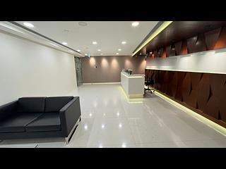 Wan Chai - Convention Plaza Office Tower 07