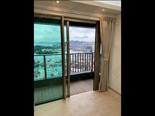Tai Kok Tsui - Harbour Green Tower 5 05