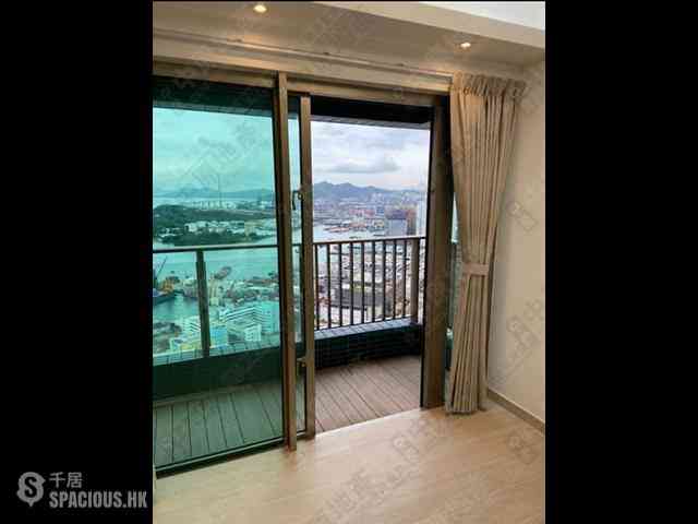 Tai Kok Tsui - Harbour Green Tower 5 05