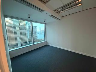 Wan Chai - Central Plaza 03
