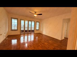 Mid Levels Central - Wing Hong Mansion 03