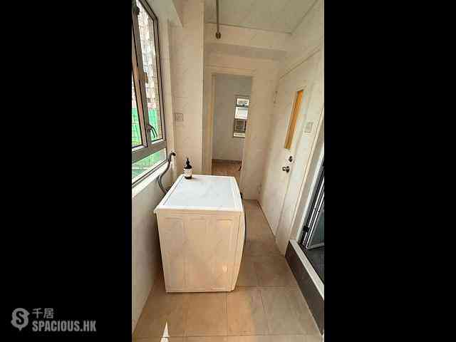 Mid Levels Central - Wing Hong Mansion 10