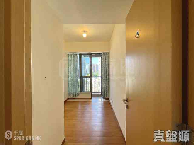 Tseung Kwan O - The Papillons Block 3 03