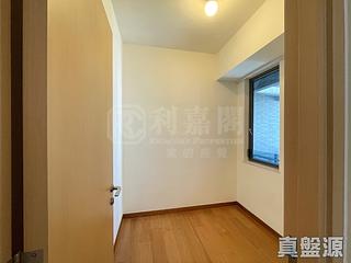 Tseung Kwan O - The Papillons Block 3 04