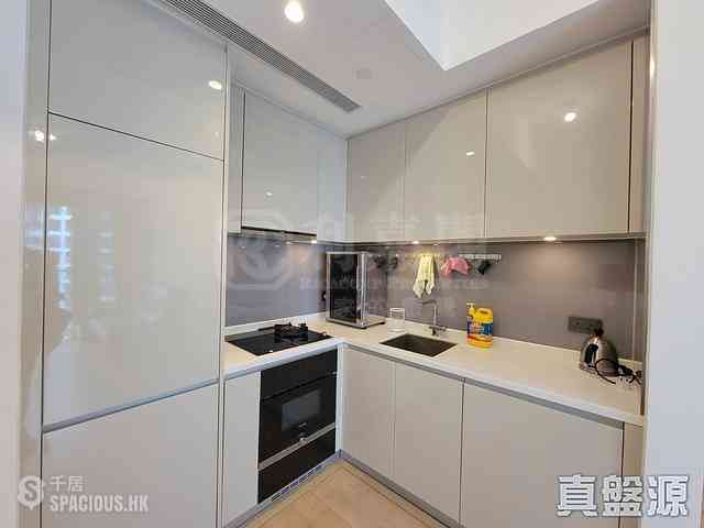 Tseung Kwan O - Monterey Block 8 03