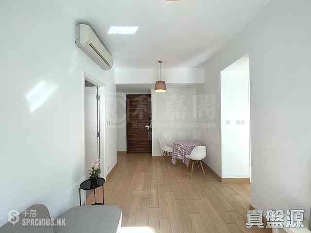 Tseung Kwan O - Savannah Block 3C 01