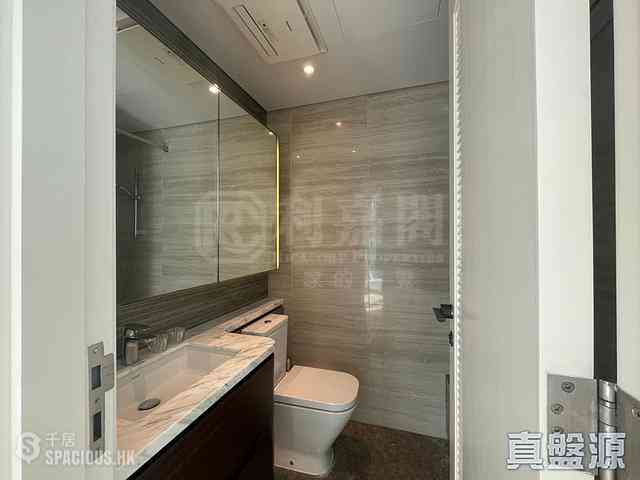 Tseung Kwan O - Savannah Block 3C 03