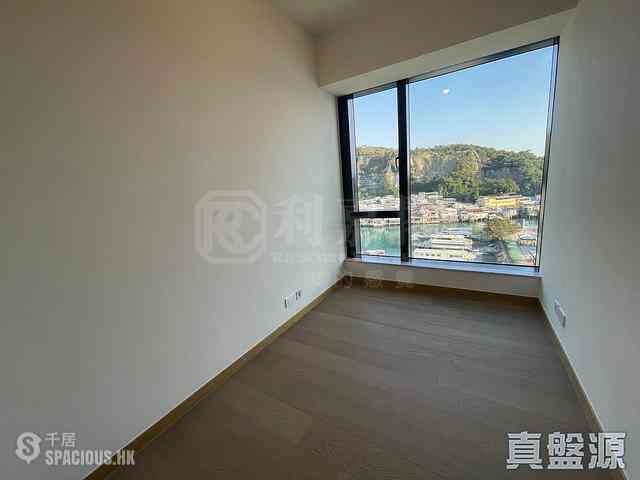 Yau Tong - Montego Bay Tower 1 09