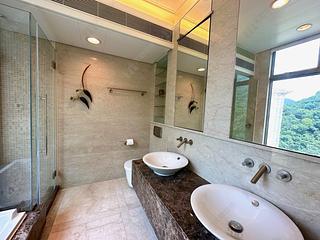 Stanley - Grosse Pointe Villa 15