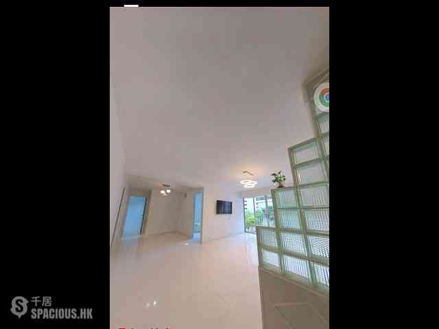 Wan Chai - Phoenix Court Block 1 01