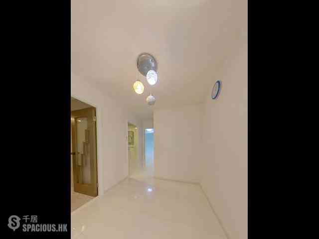 Wan Chai - Phoenix Court Block 1 04