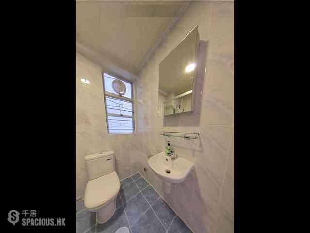 Wan Chai - Phoenix Court Block 1 07