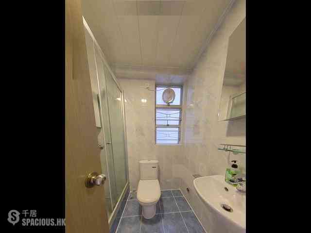 Wan Chai - Phoenix Court Block 1 08
