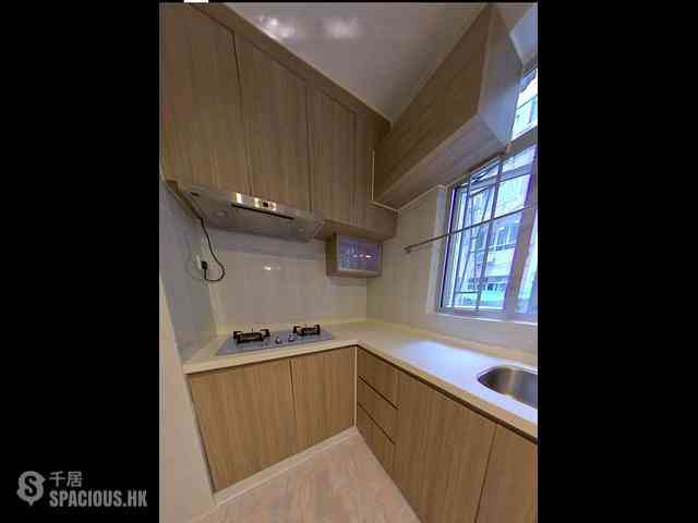 Wan Chai - Phoenix Court Block 1 09