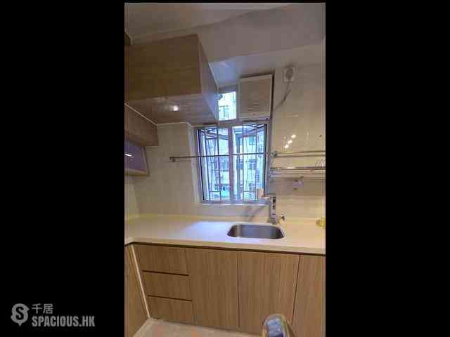 Wan Chai - Phoenix Court Block 1 10