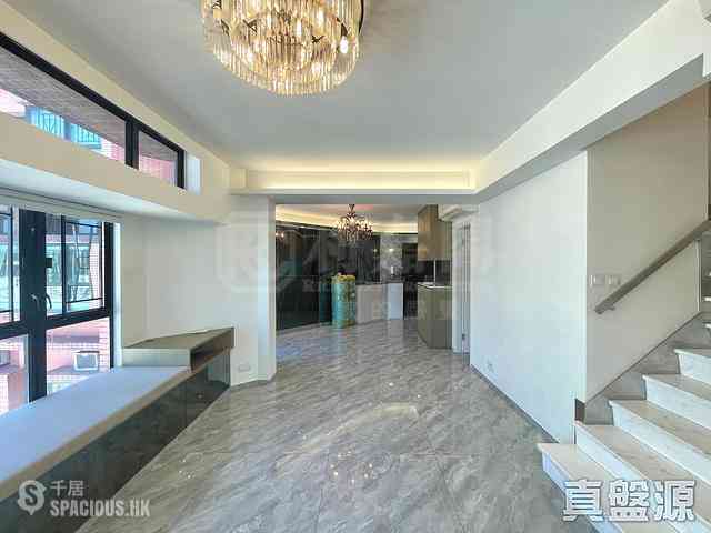 Hang Hau - Nan Fung Plaza Block 6 02