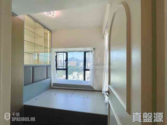 Hang Hau - Nan Fung Plaza Block 6 06